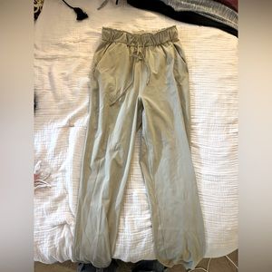 Lululemon Jogger, size 2